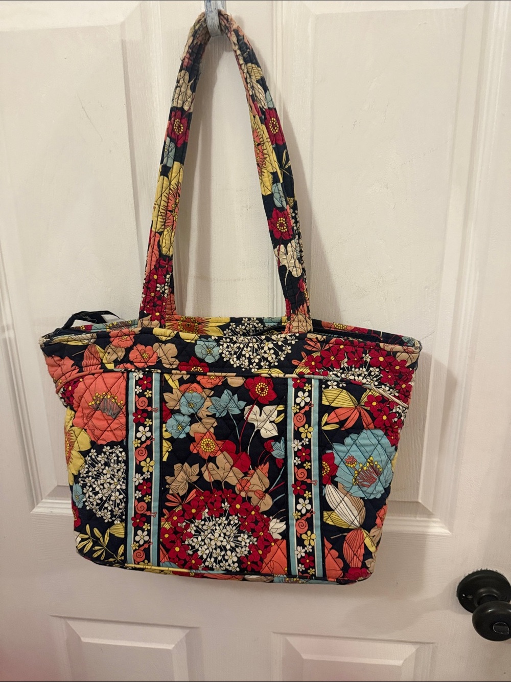 Quilted Bag, Vera Bradley Happy Snails Large Over The Shoulder Tote/bag